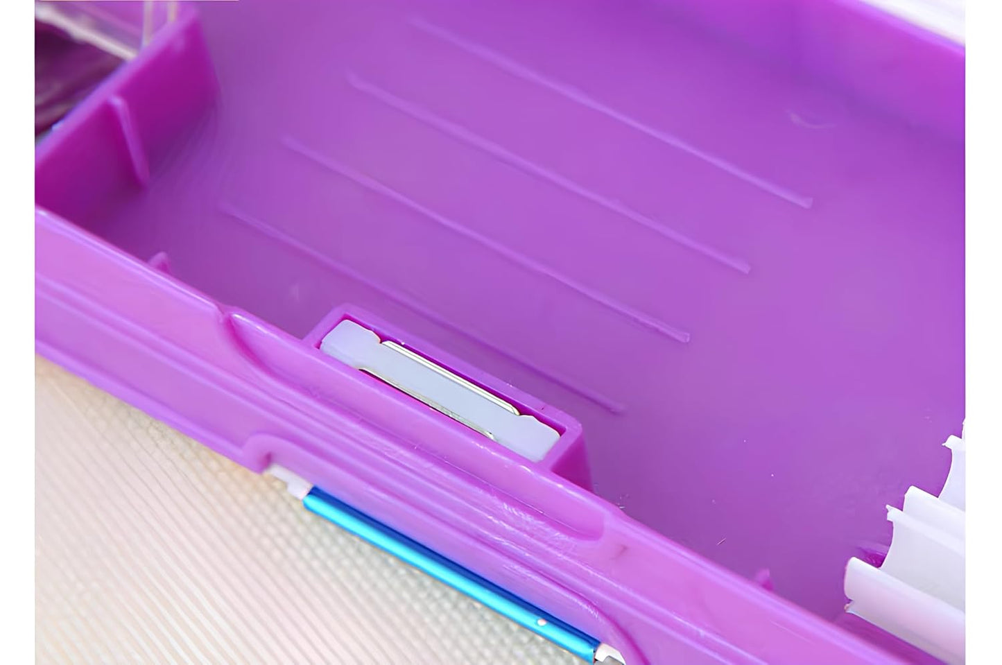 THE VENTI Plastic Magnetic Pencil Case With Sharpener For Kids Cute Themed Luxury Compass Stationary Organizer Box For Girls, Boys (Random Design) (KT-520)(Pack Of 1), Multicolour