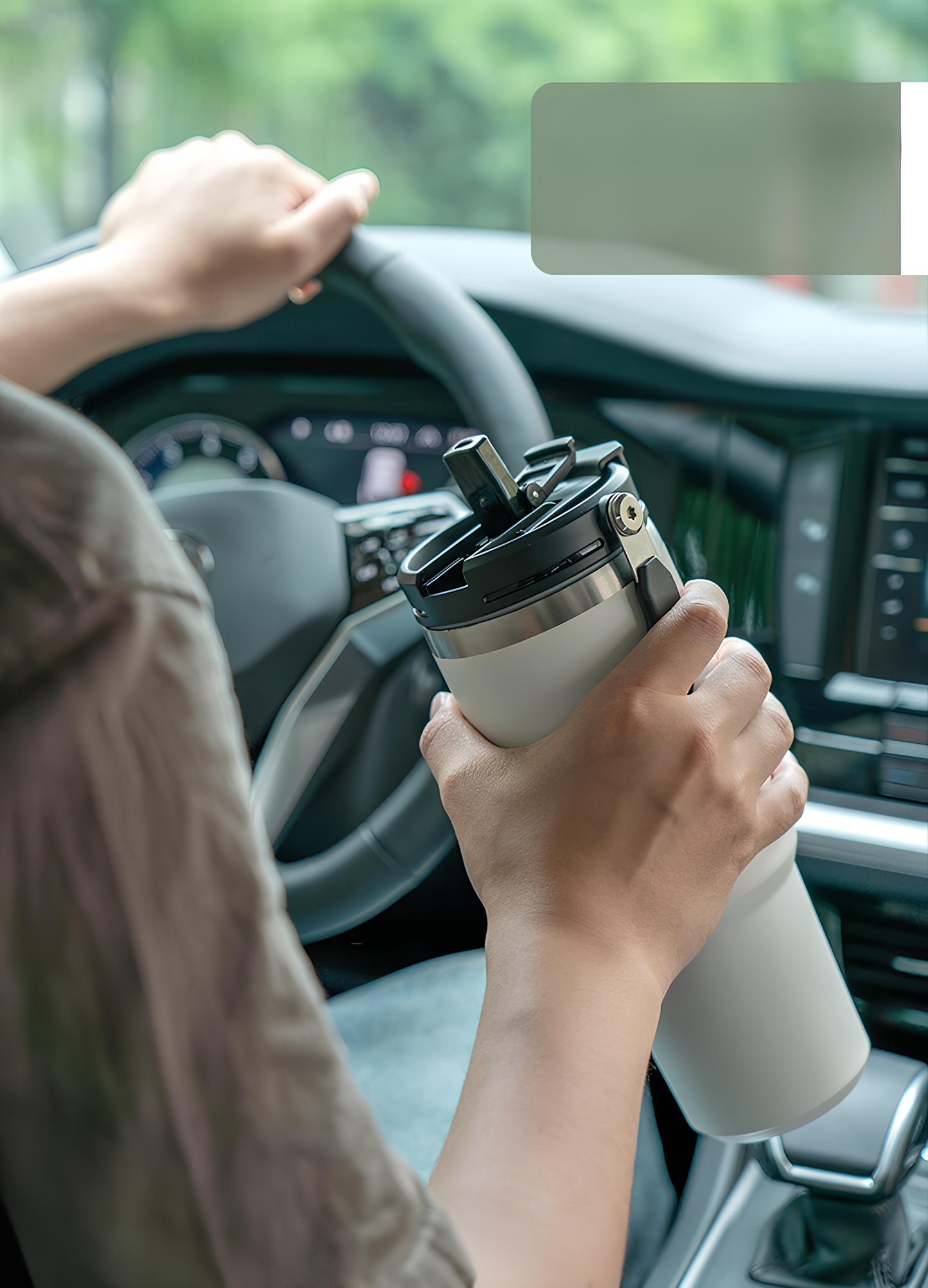 TYESO High-Capacity Travel Tumbler with Folding Handle