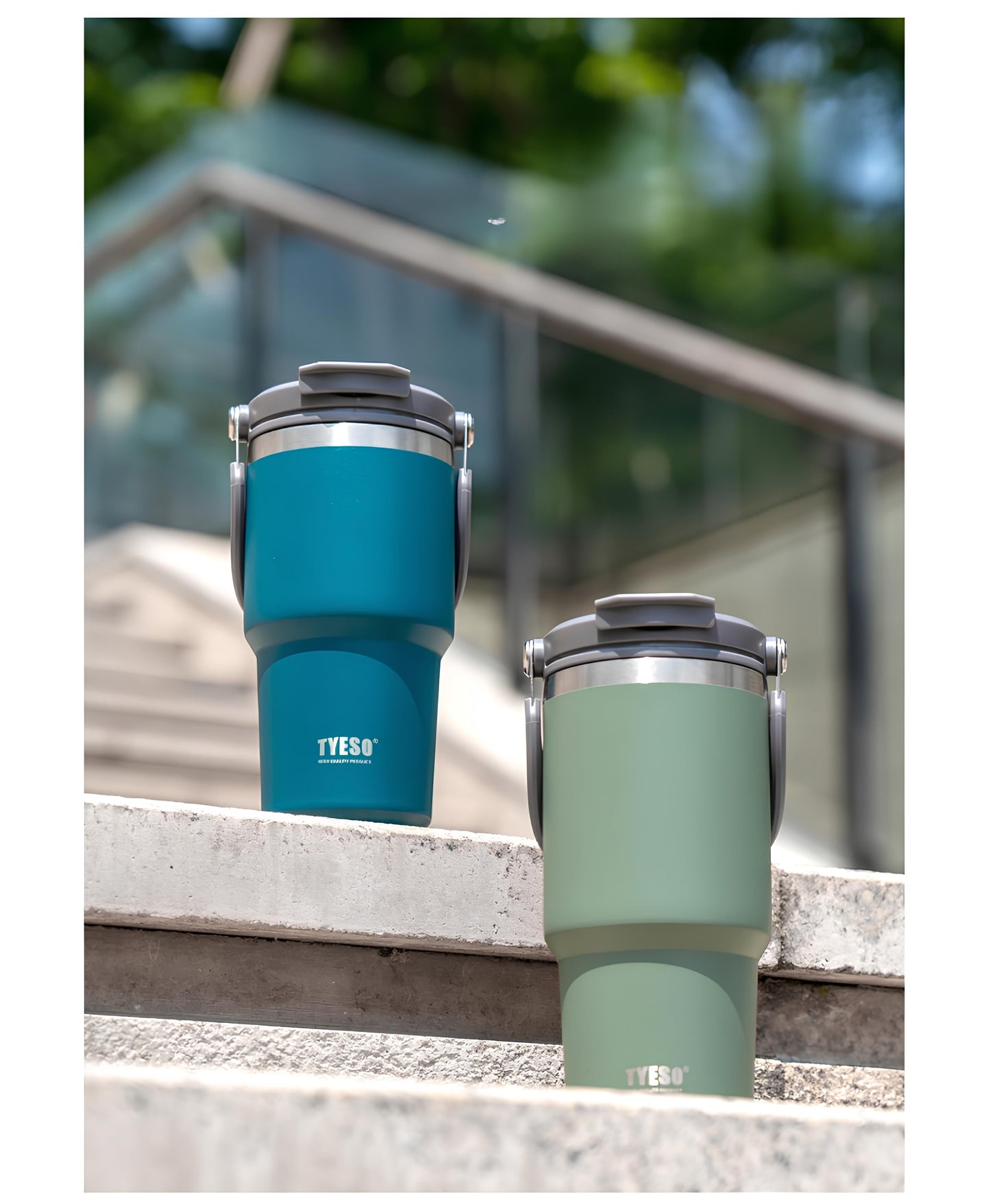 TYESO High-Capacity Travel Tumbler with Folding Handle