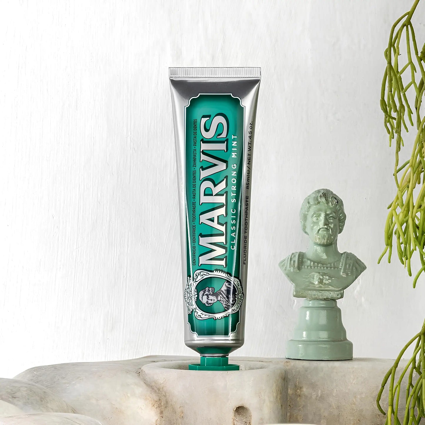 Marvis Classic Strong Mint Toothpaste, Controls Plaque - 85ml