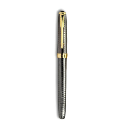 Premium Gunmetal Grid Fountain Pen – Tactile Engraved Barrel, Ergonomic Textured Grip, Two-Tone Precision Nib with Gold Accents