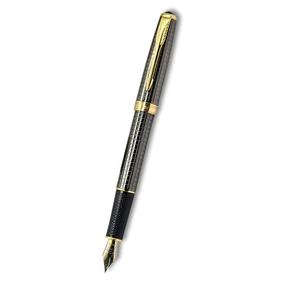 Premium Gunmetal Grid Fountain Pen – Tactile Engraved Barrel, Ergonomic Textured Grip, Two-Tone Precision Nib with Gold Accents