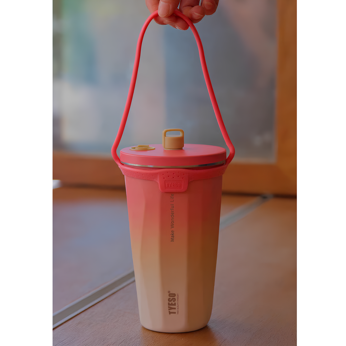 TYESO Vacuum Insulated Coffee Cup with Silicone Strap-600ML